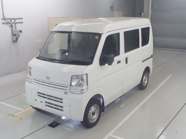 3055 Nissan Clipper van DR17V 2023 г. (CAA Chubu)